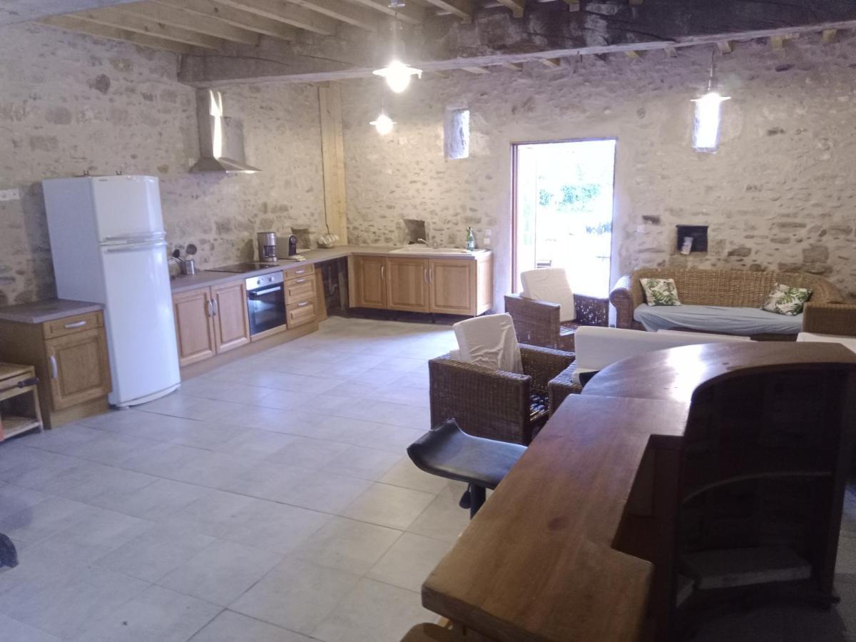 Gite De 6 A 14 Pers Avec Piscine-Jacuzzi- Salle Des Fetes Bastanes Экстерьер фото