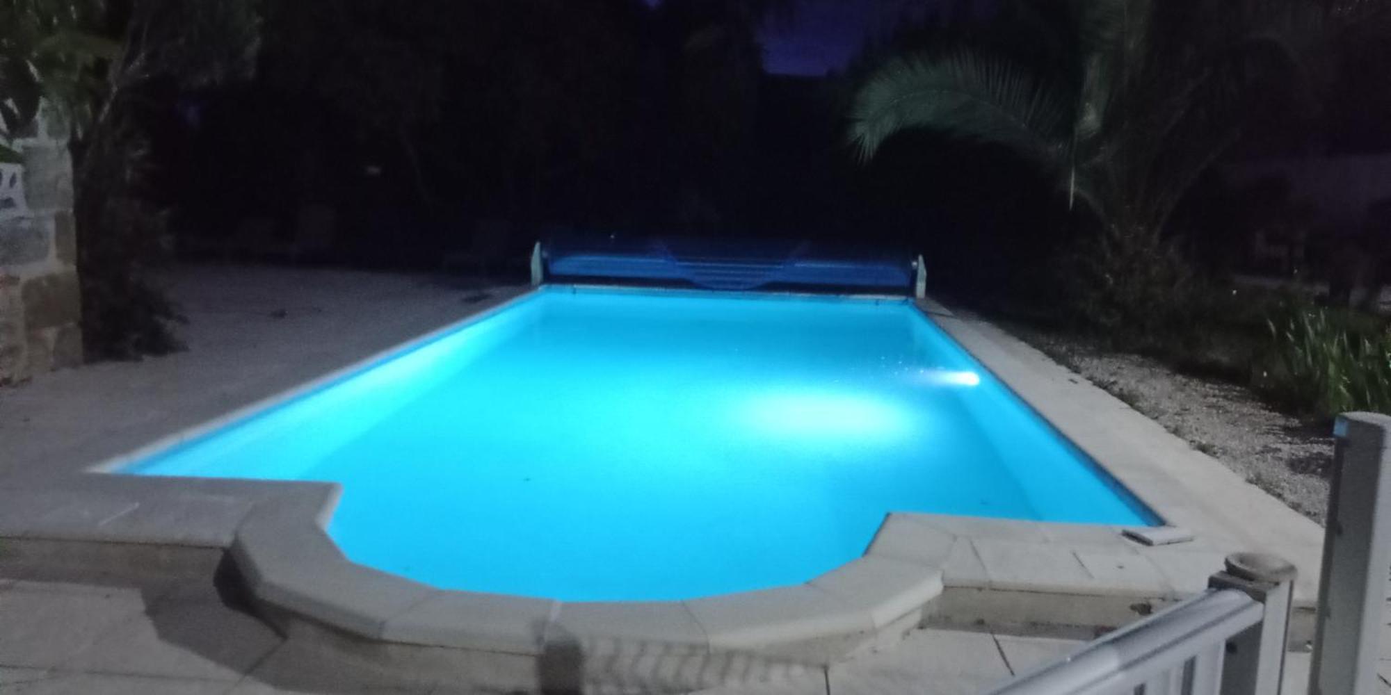 Gite De 6 A 14 Pers Avec Piscine-Jacuzzi- Salle Des Fetes Bastanes Экстерьер фото